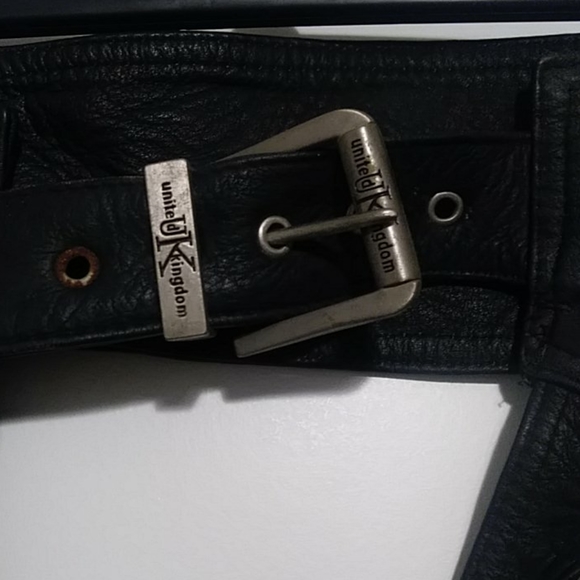 Harley Davidson Black Leather Riding Chaps - Picture 2 of 9